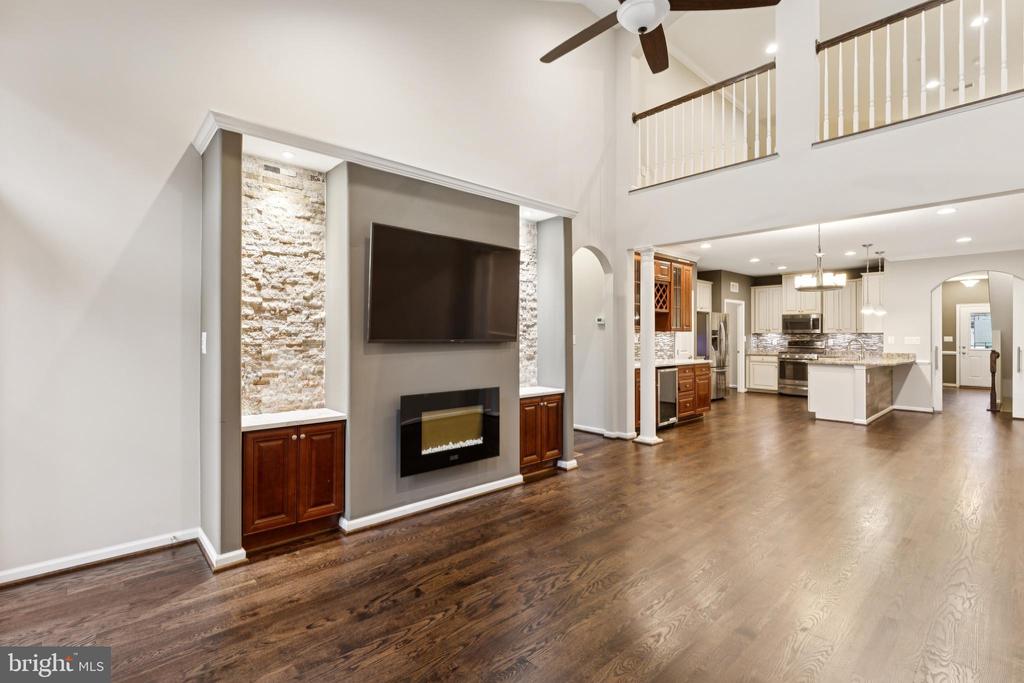 6468 PARK FOREST CIRCLE