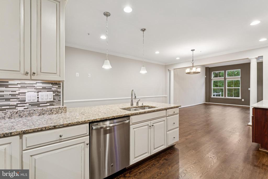 6468 PARK FOREST CIRCLE