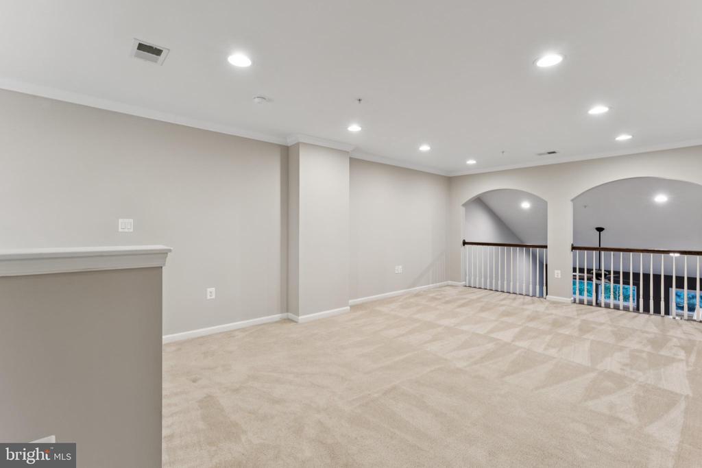 6468 PARK FOREST CIRCLE