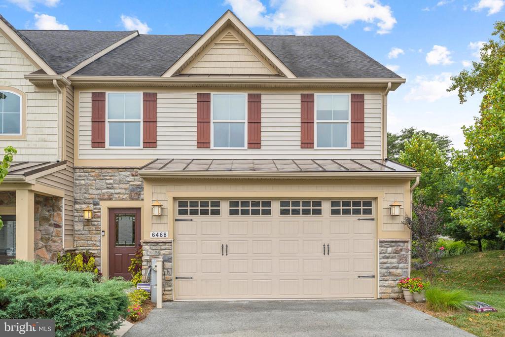 6468 PARK FOREST CIRCLE