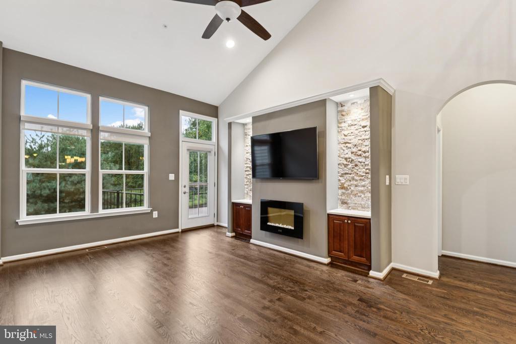 6468 PARK FOREST CIRCLE