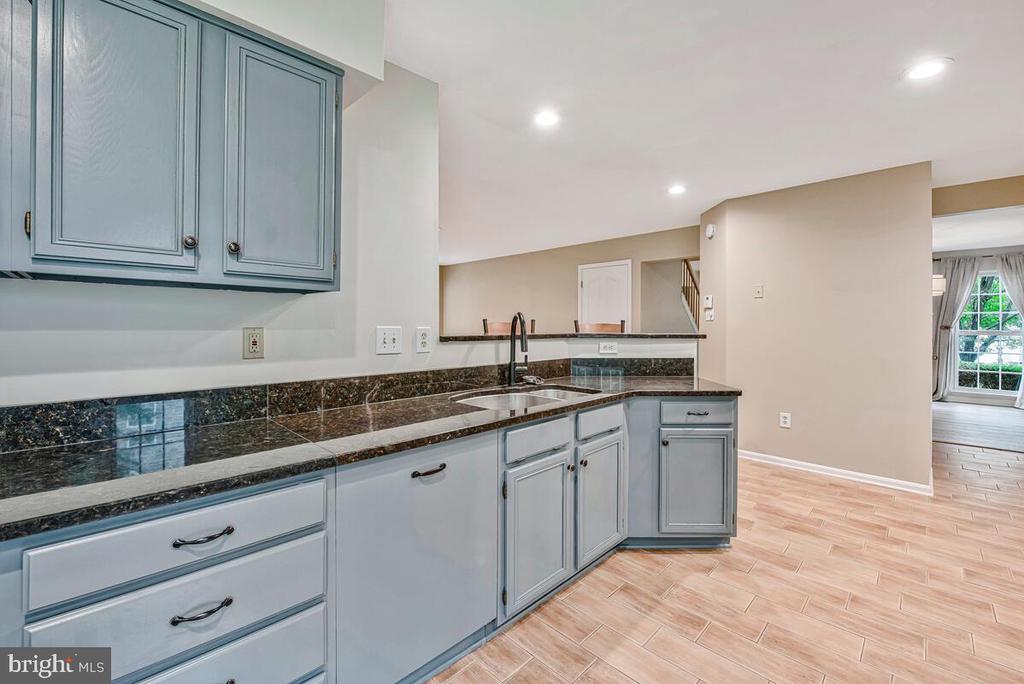 5455 WOODED WAY