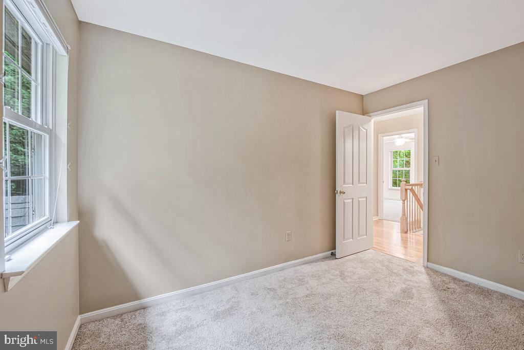 5455 WOODED WAY