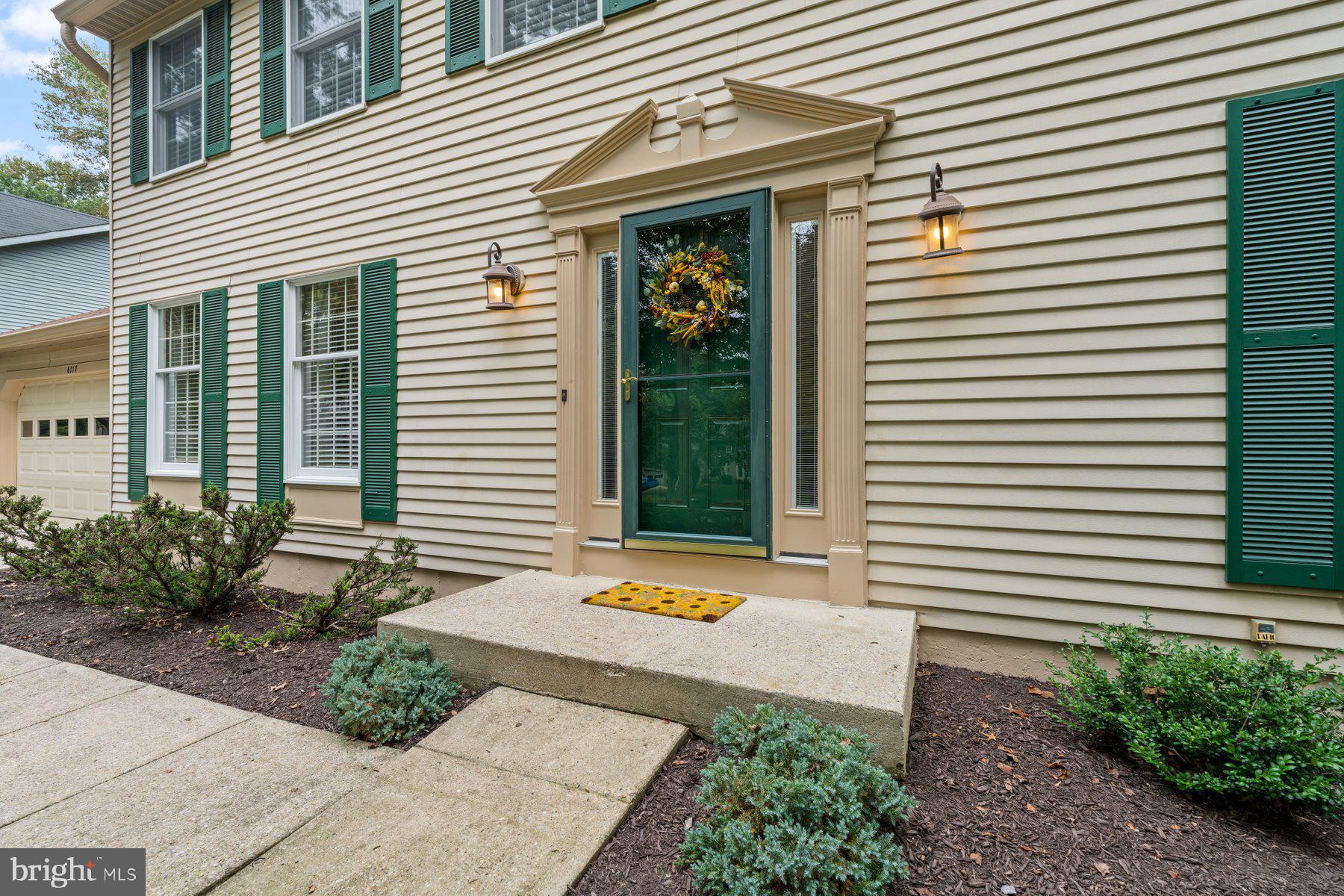 6117 FENCE POST COURT