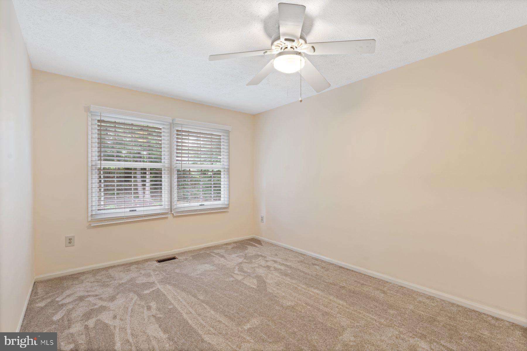 6117 FENCE POST COURT