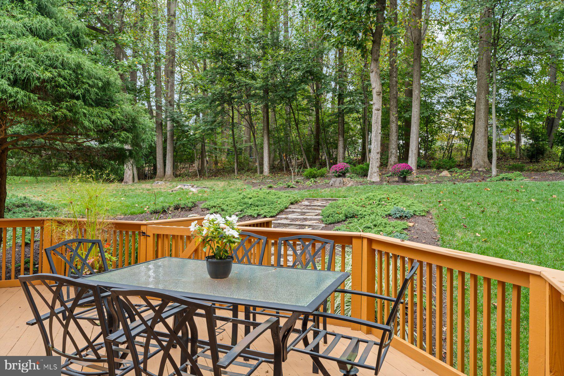 6117 FENCE POST COURT