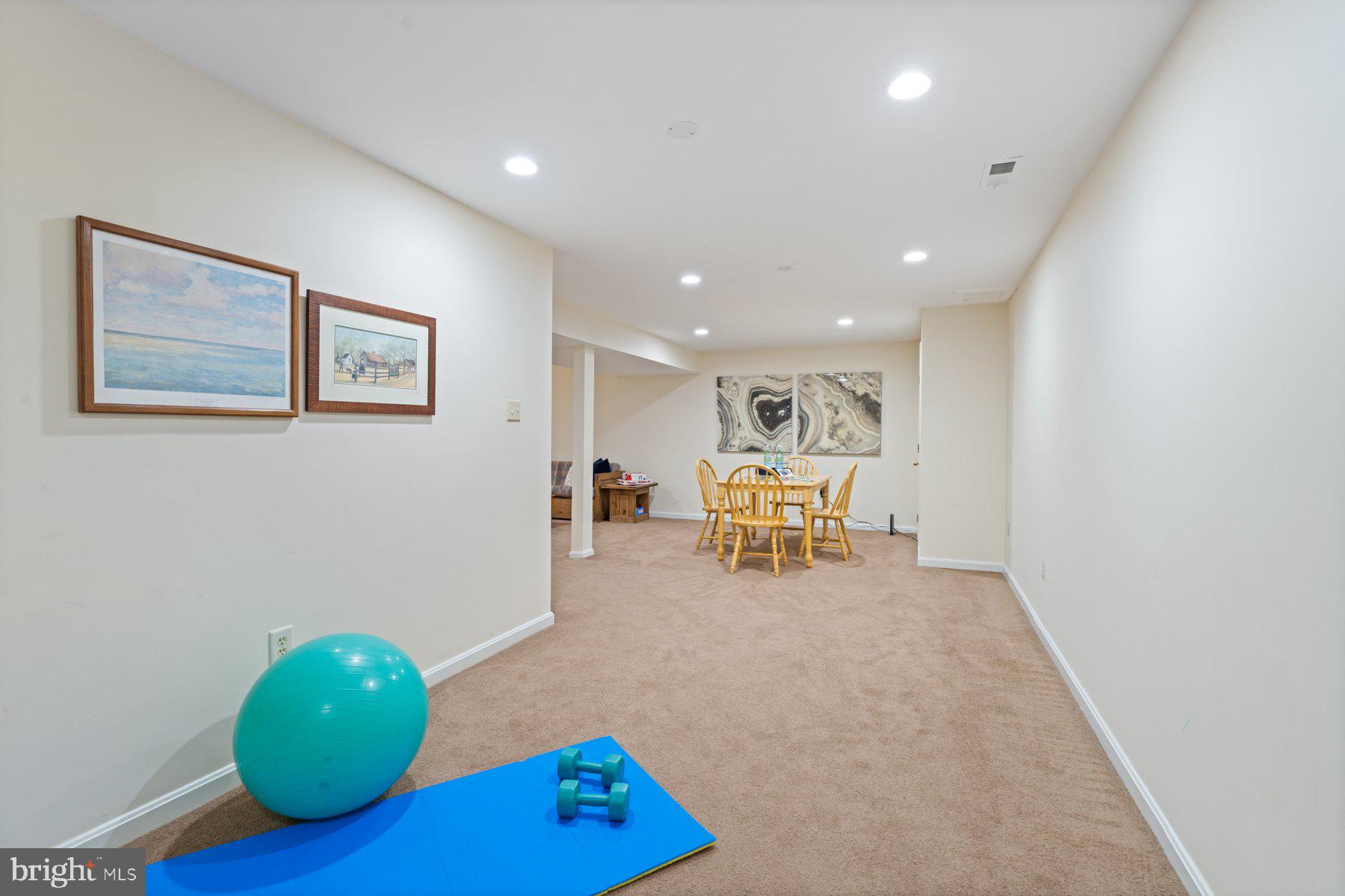 6117 FENCE POST COURT