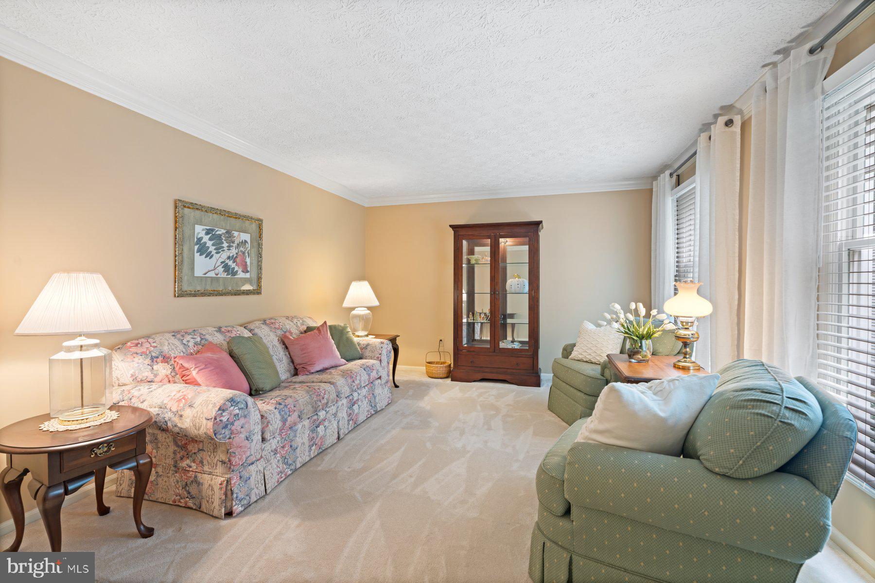 6117 FENCE POST COURT