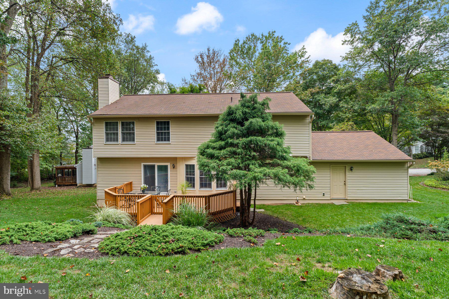 6117 FENCE POST COURT