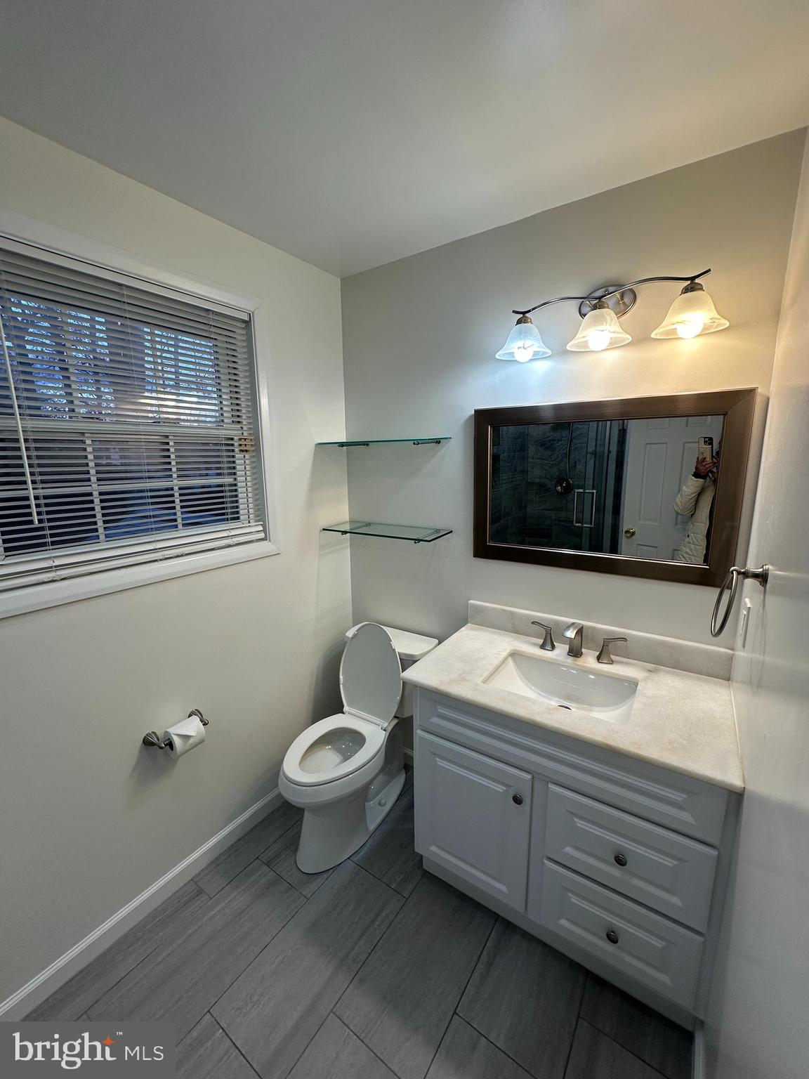 10336 BURNSIDE DRIVE