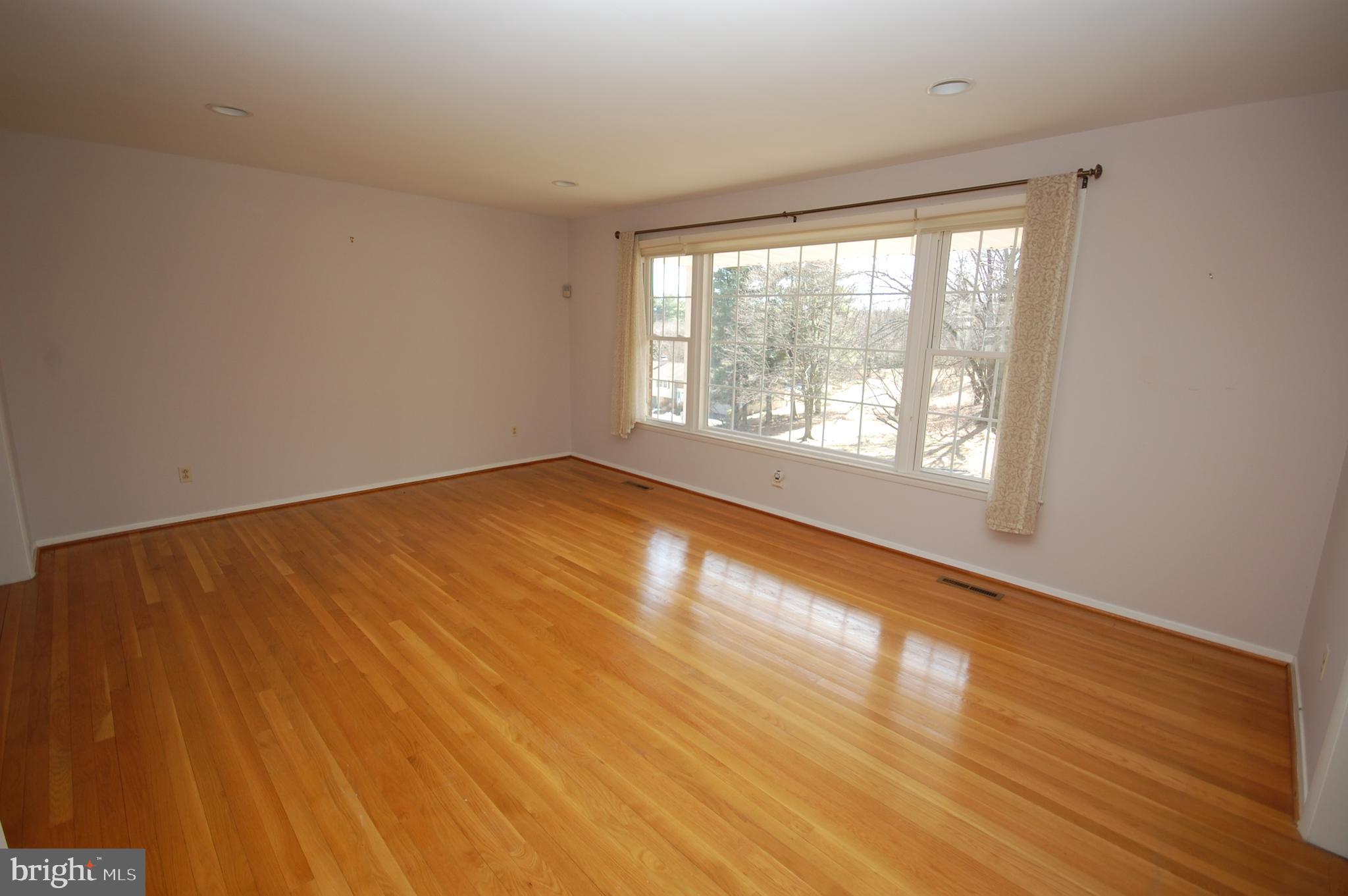 10336 BURNSIDE DRIVE