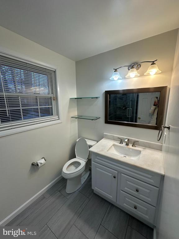 10336 BURNSIDE DRIVE