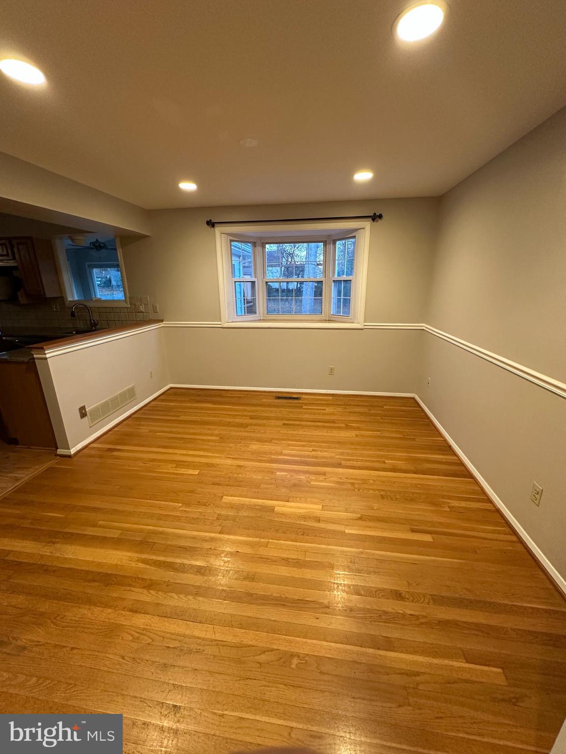 10336 BURNSIDE DRIVE