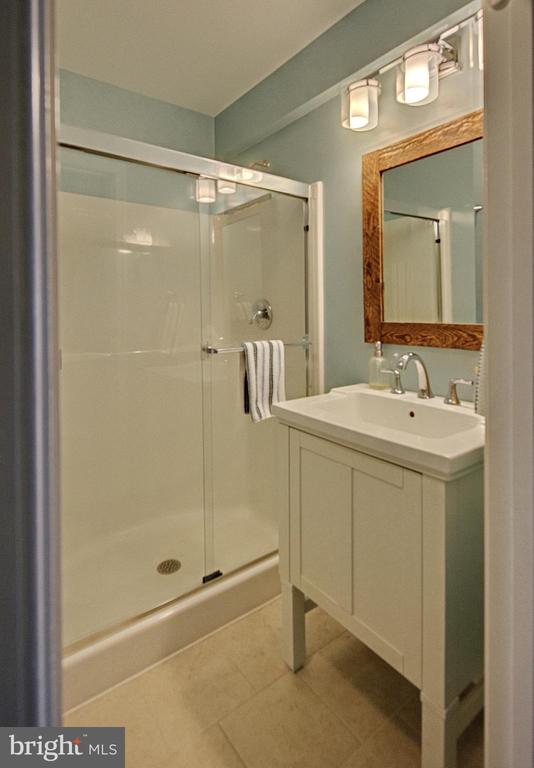 5253 LIGHTFOOT PATH