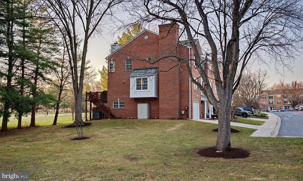 5253 LIGHTFOOT PATH