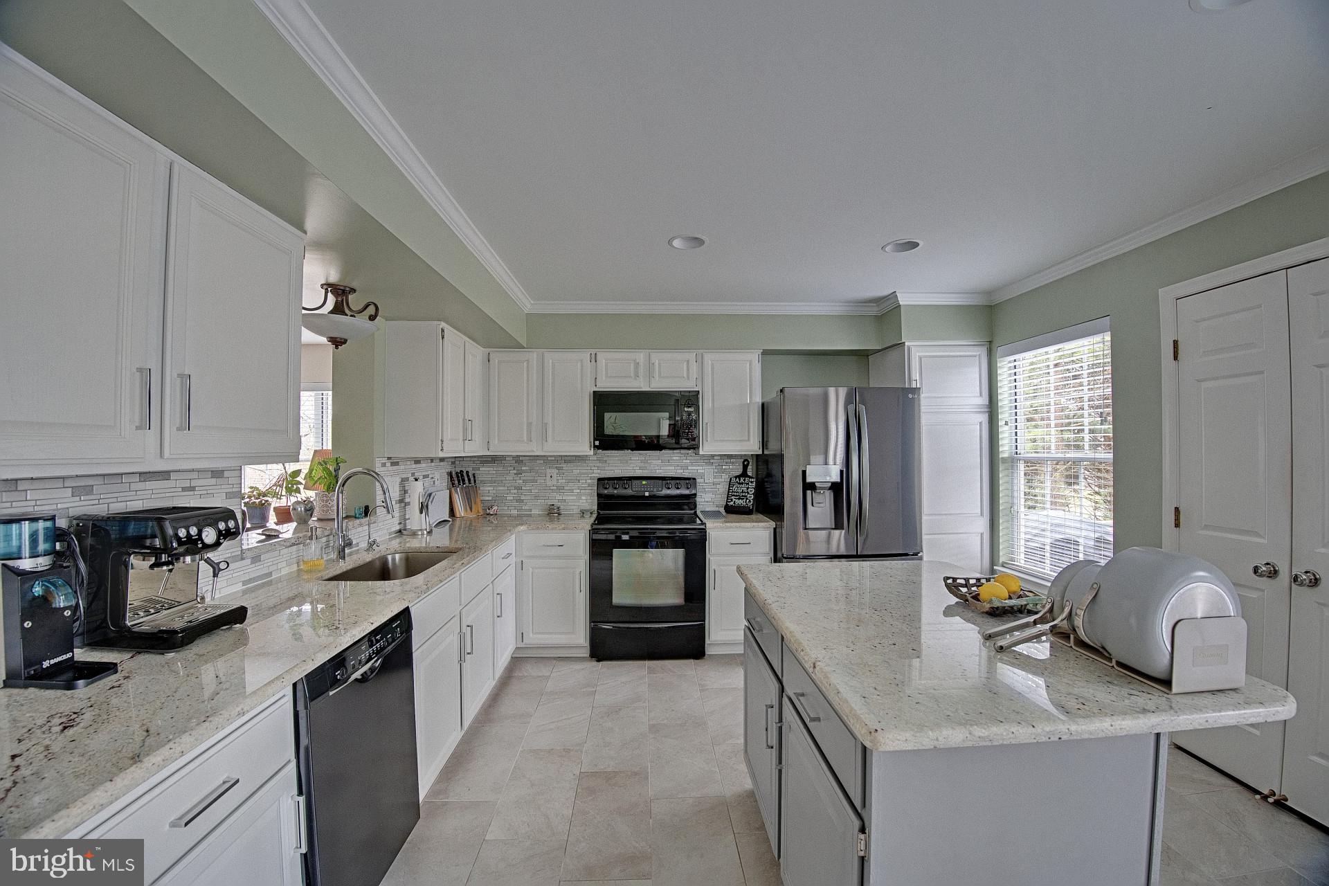5253 LIGHTFOOT PATH