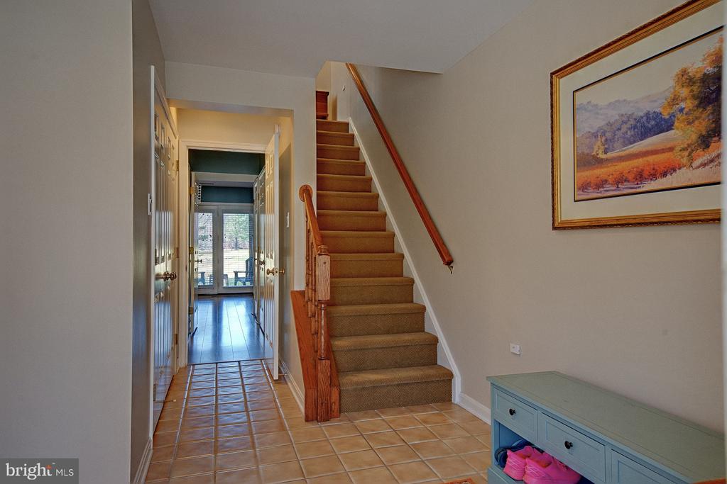 5253 LIGHTFOOT PATH