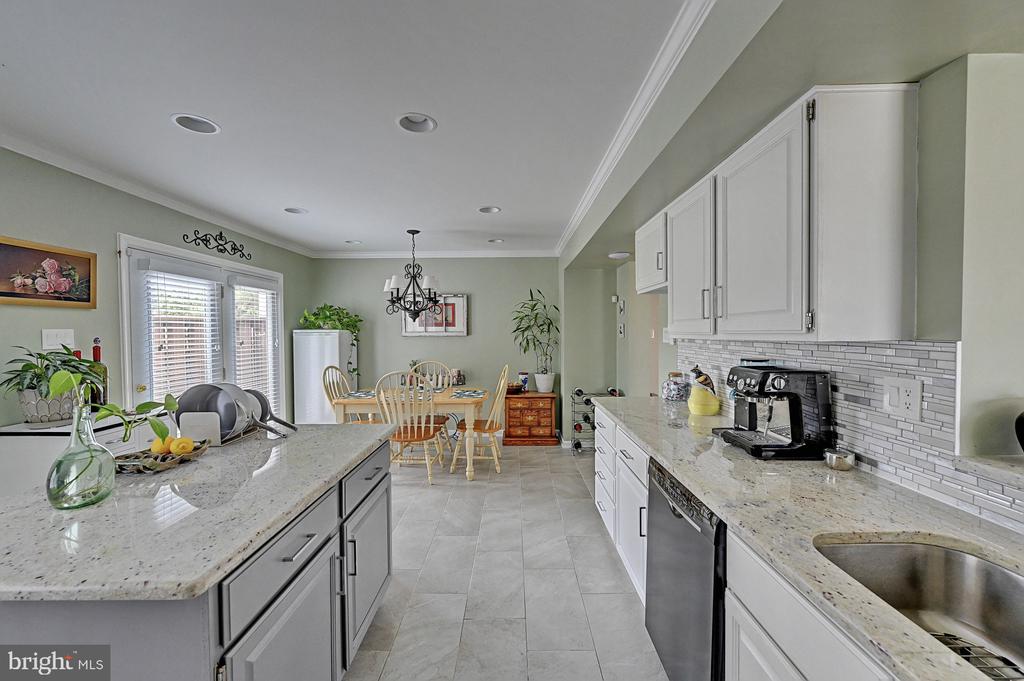 5253 LIGHTFOOT PATH