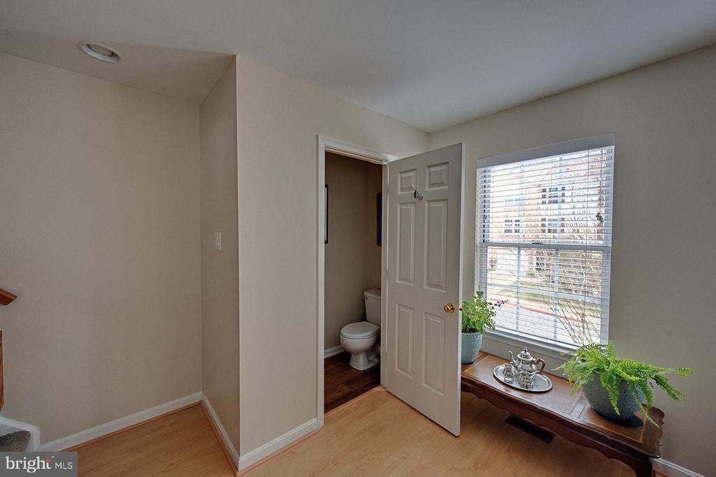 5253 LIGHTFOOT PATH