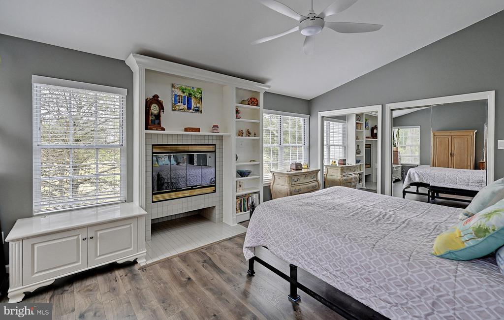 5253 LIGHTFOOT PATH