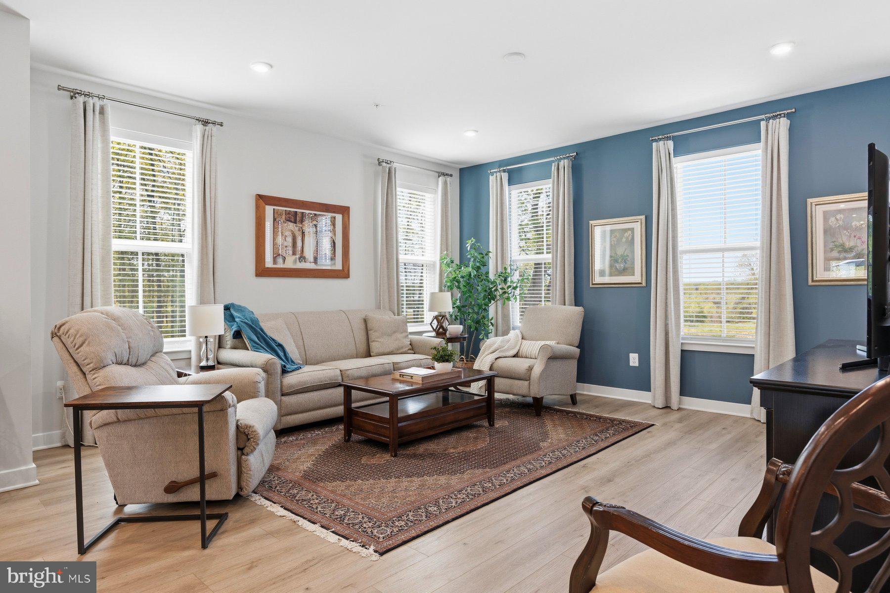 8513 HUDSON COURT