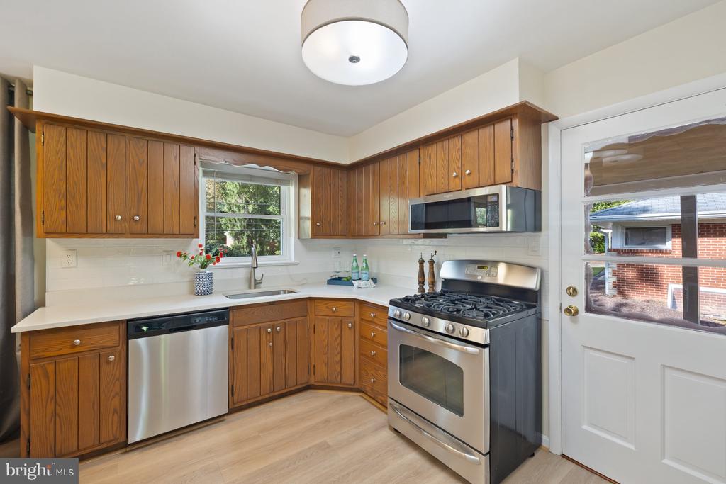 10505 ROYAL ROAD