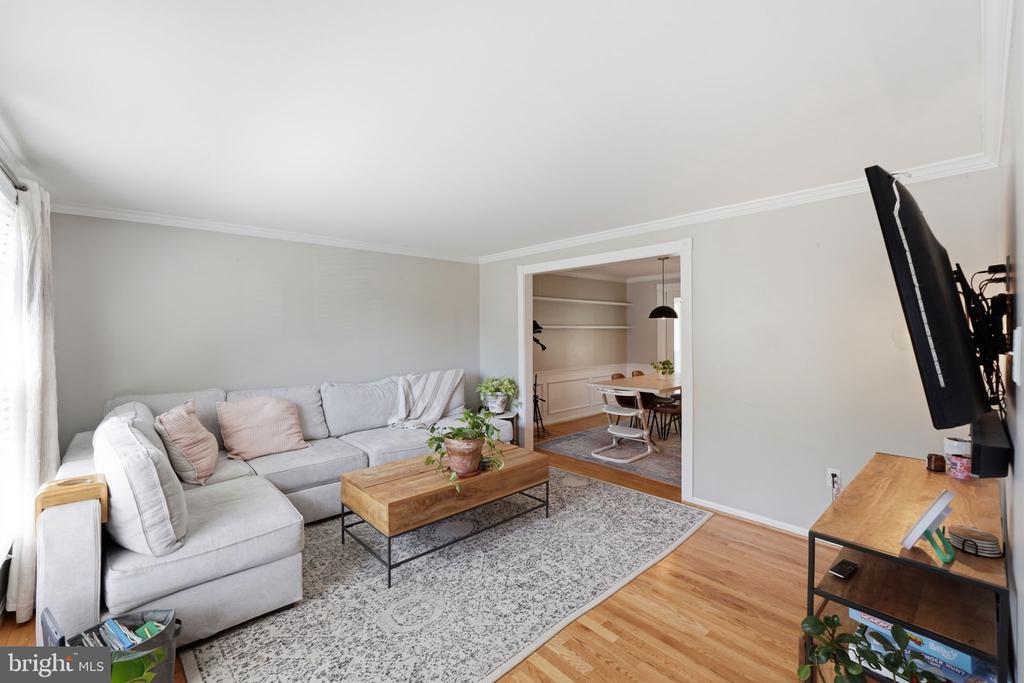 15336 BAILEYS LANE
