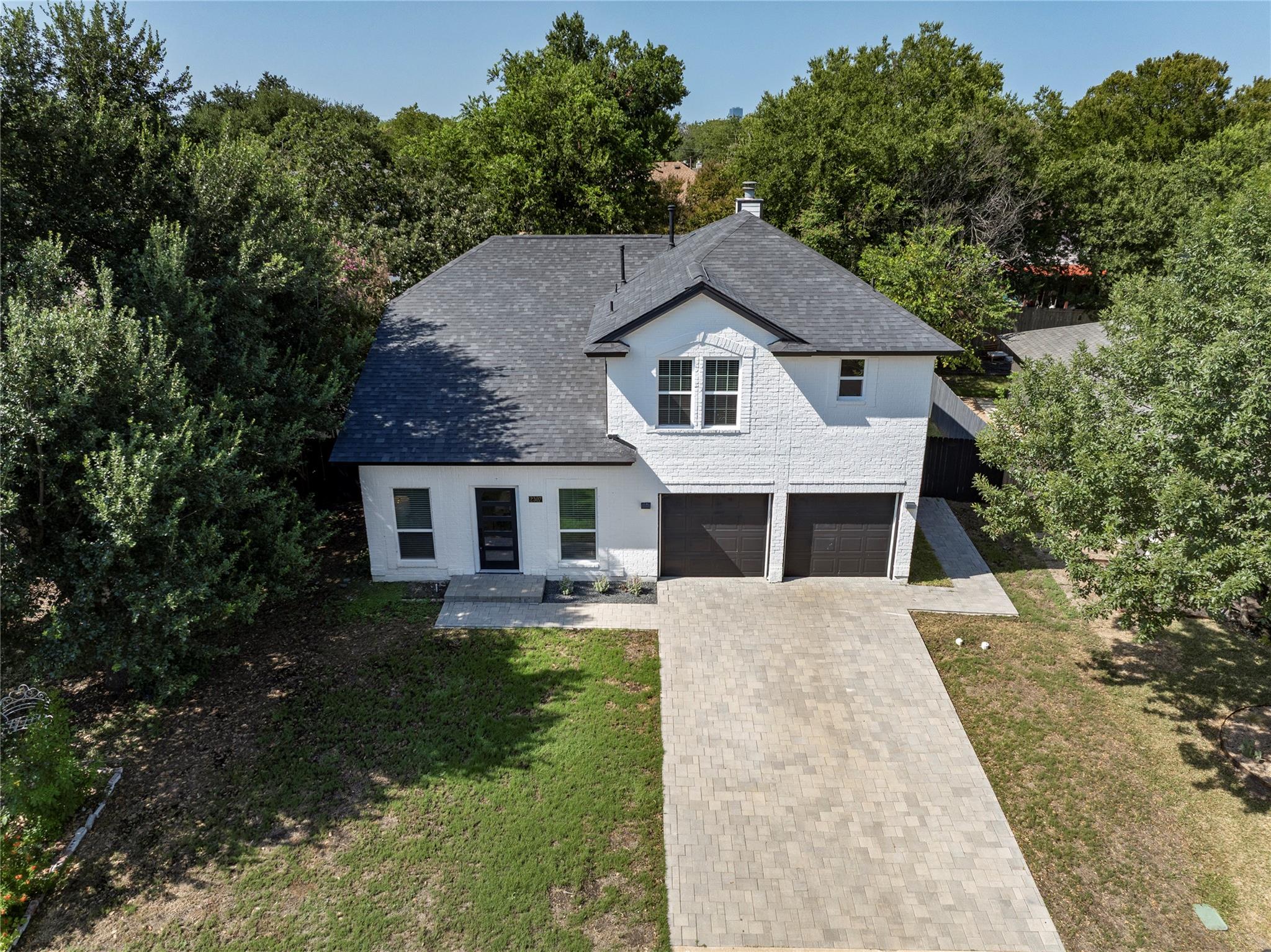 2307 N Shields DR