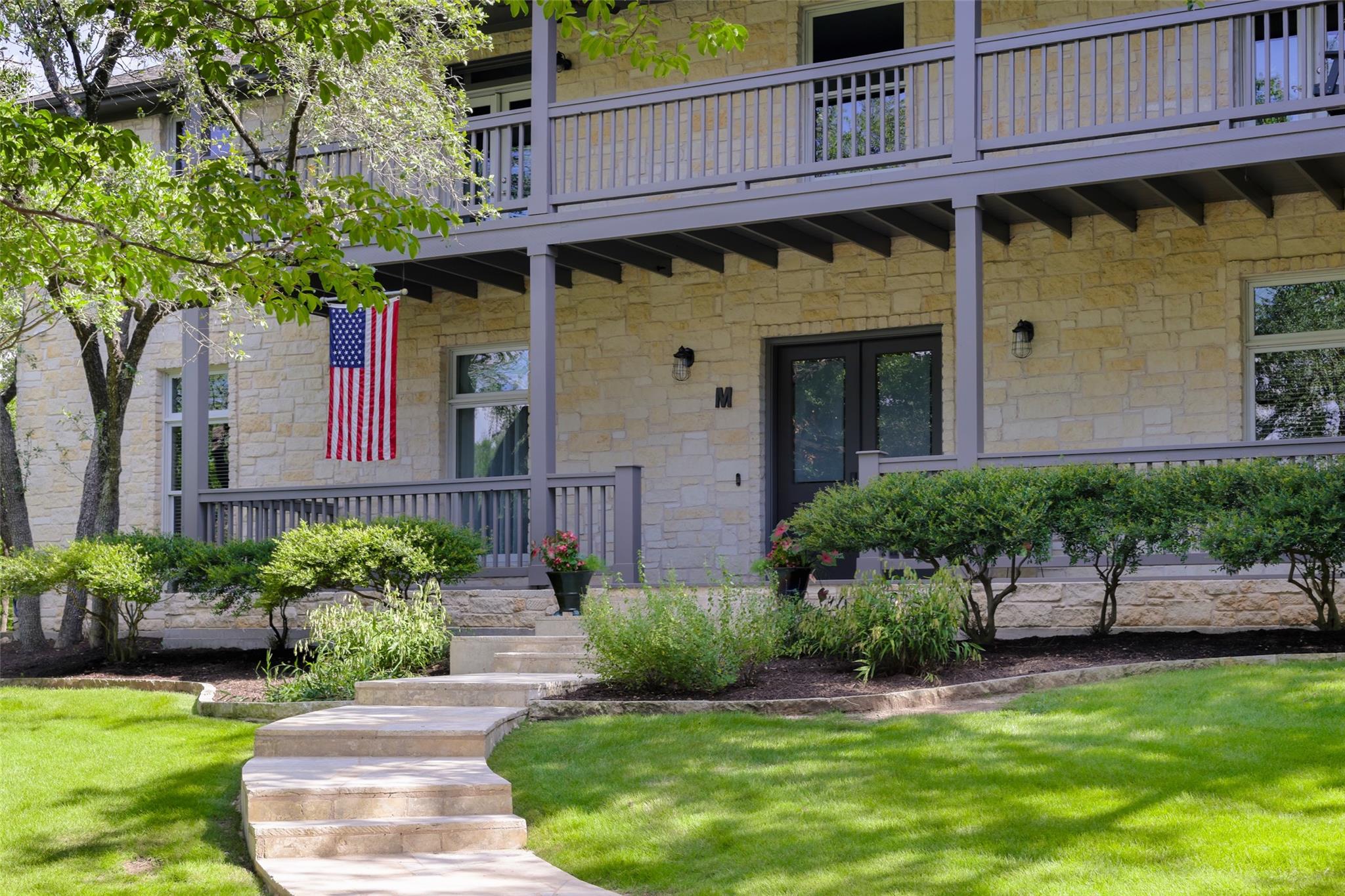103 Woodview CT