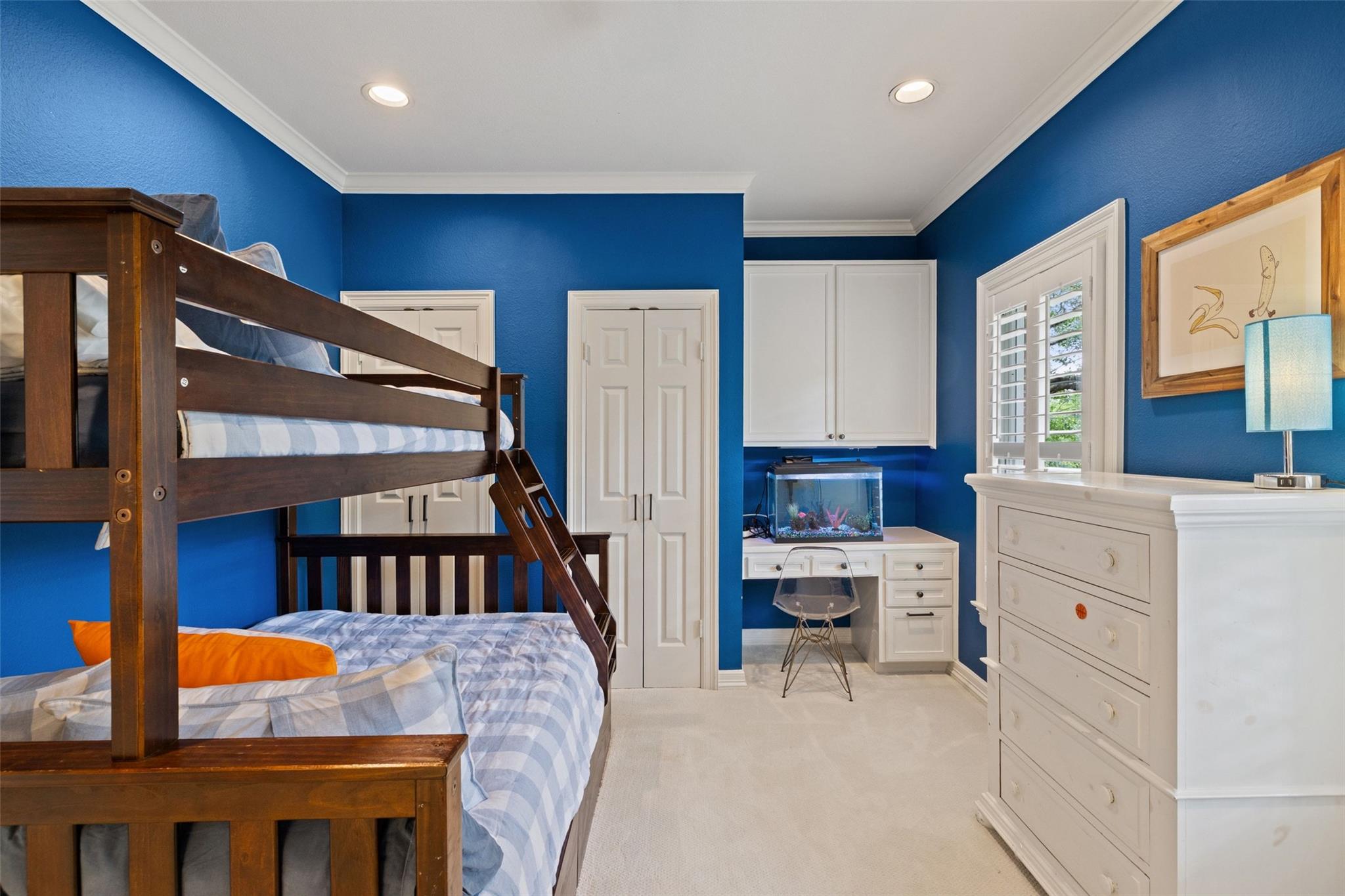 2922 Thousand Oaks DR