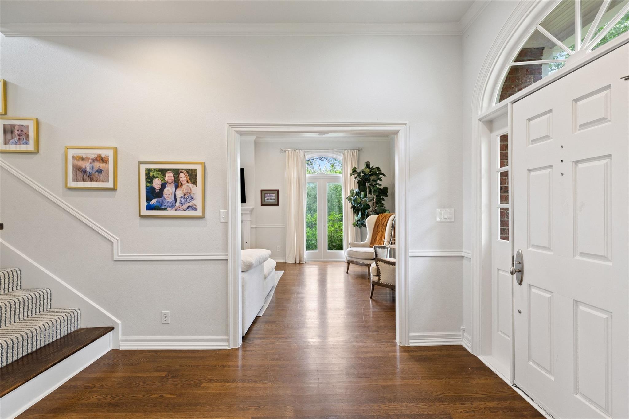 2922 Thousand Oaks DR