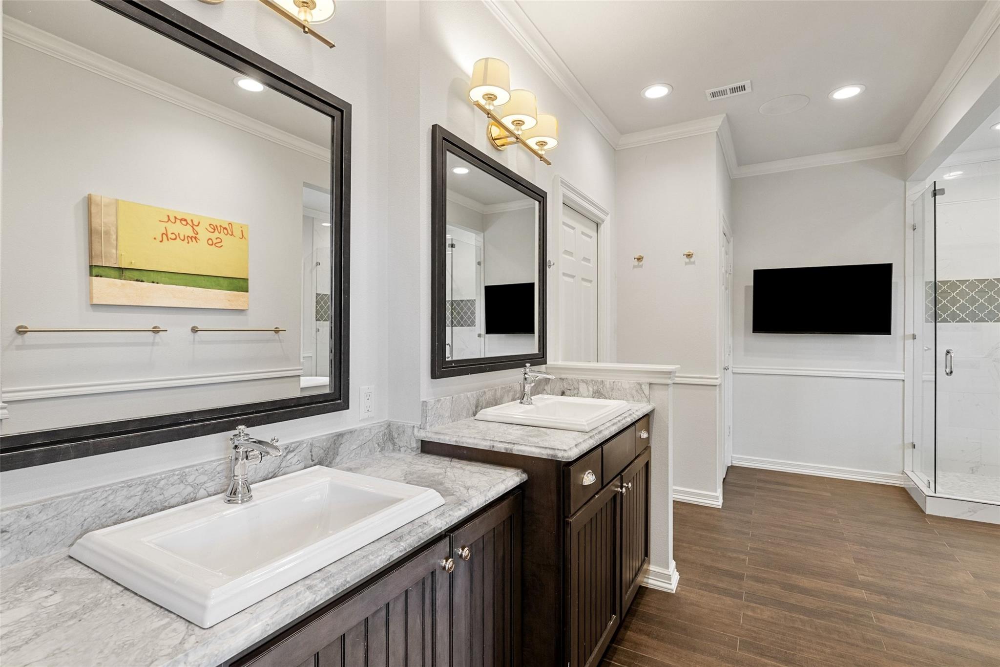 2922 Thousand Oaks DR