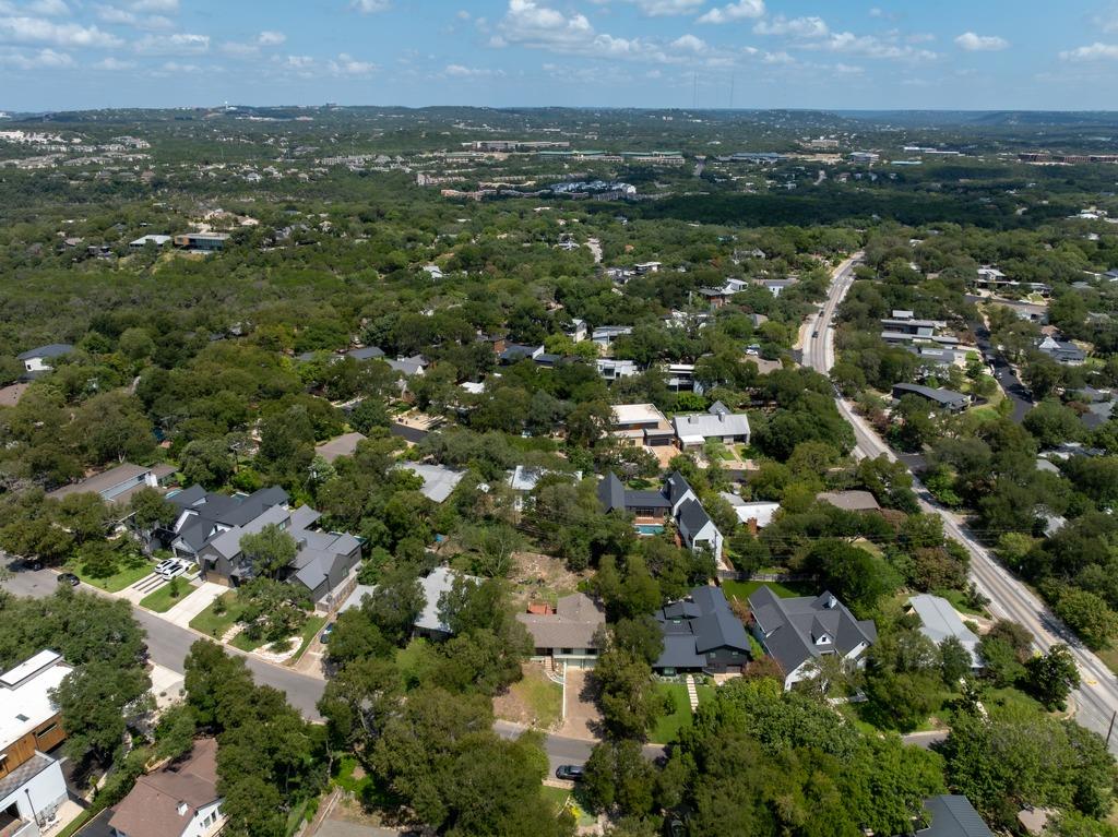 2906 Oakhaven DR