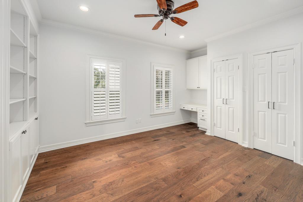 2922 Thousand Oaks DR