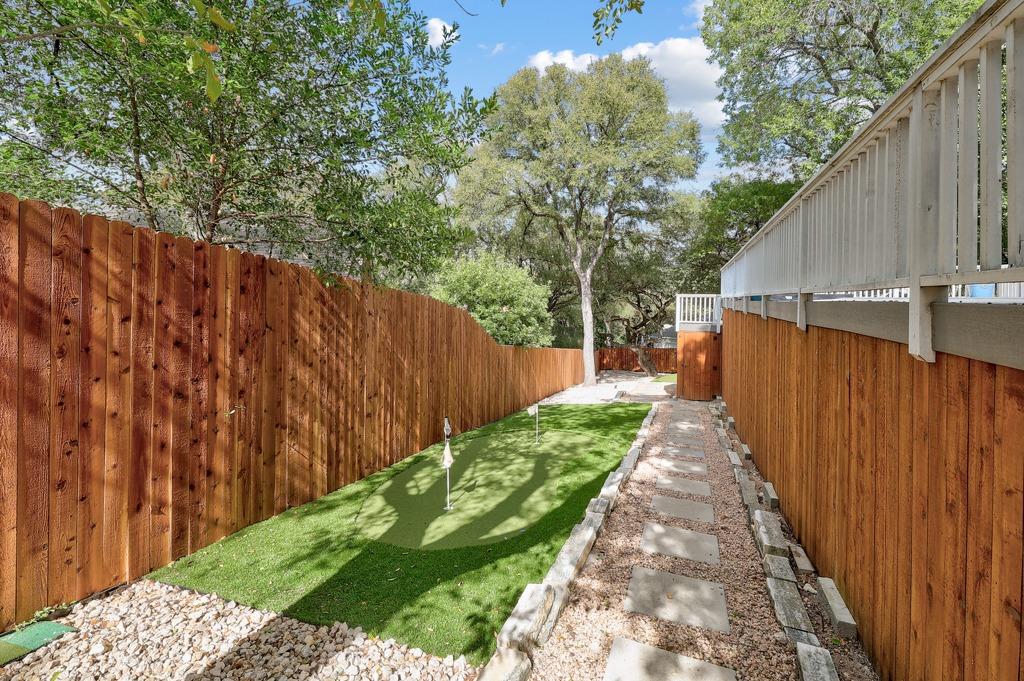2922 Thousand Oaks DR