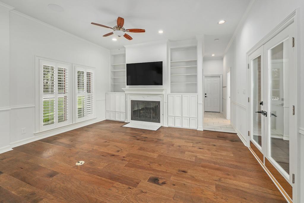 2922 Thousand Oaks DR