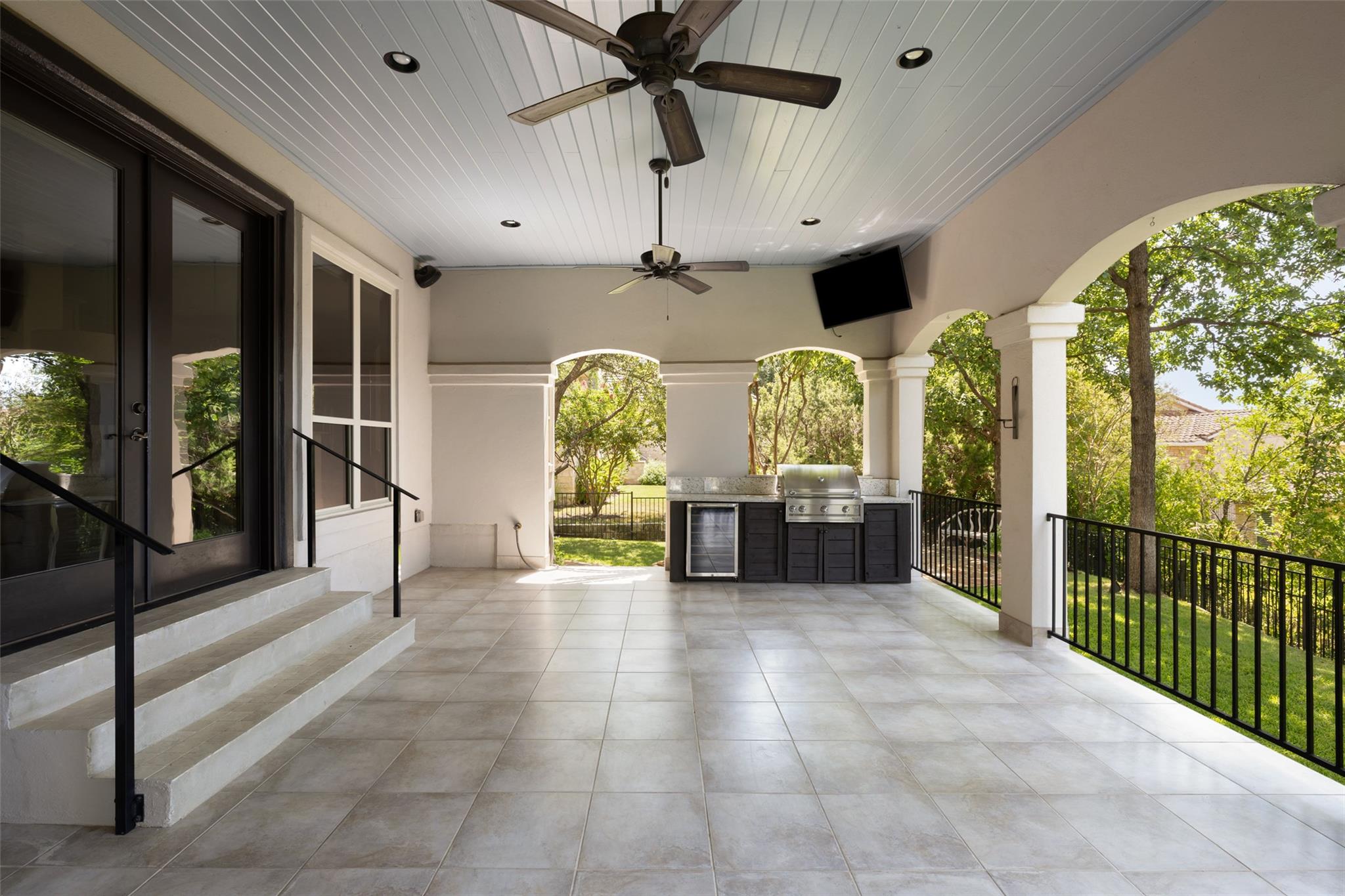 110 Golden Bear DR