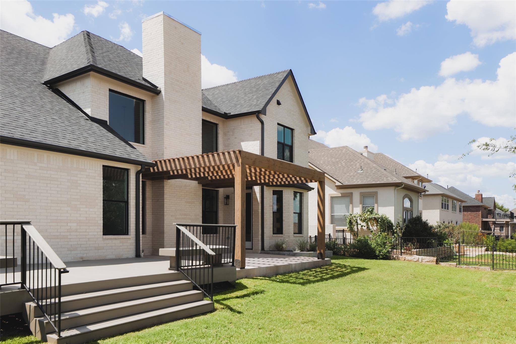 104 Whitley DR