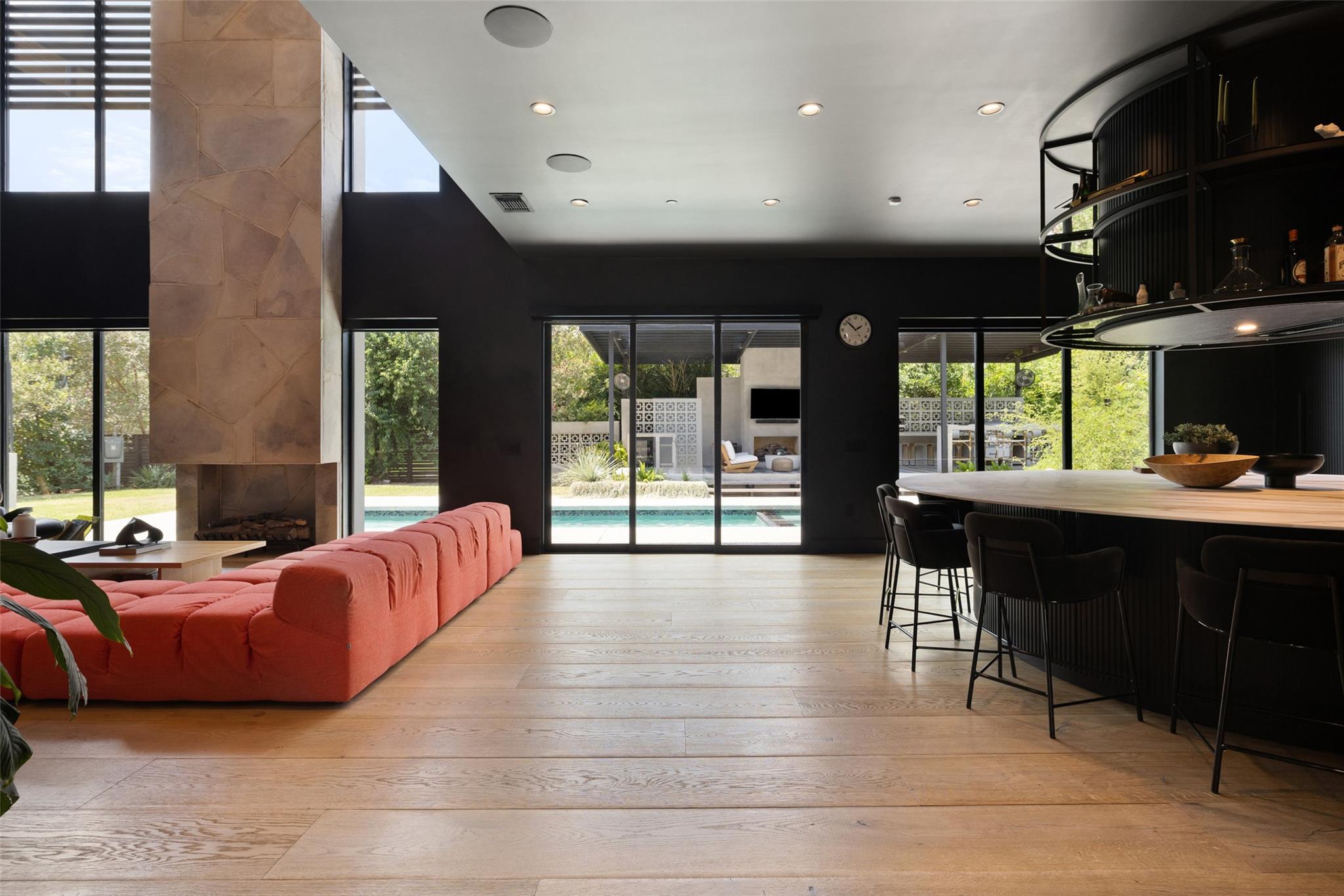 204 Westbrook DR