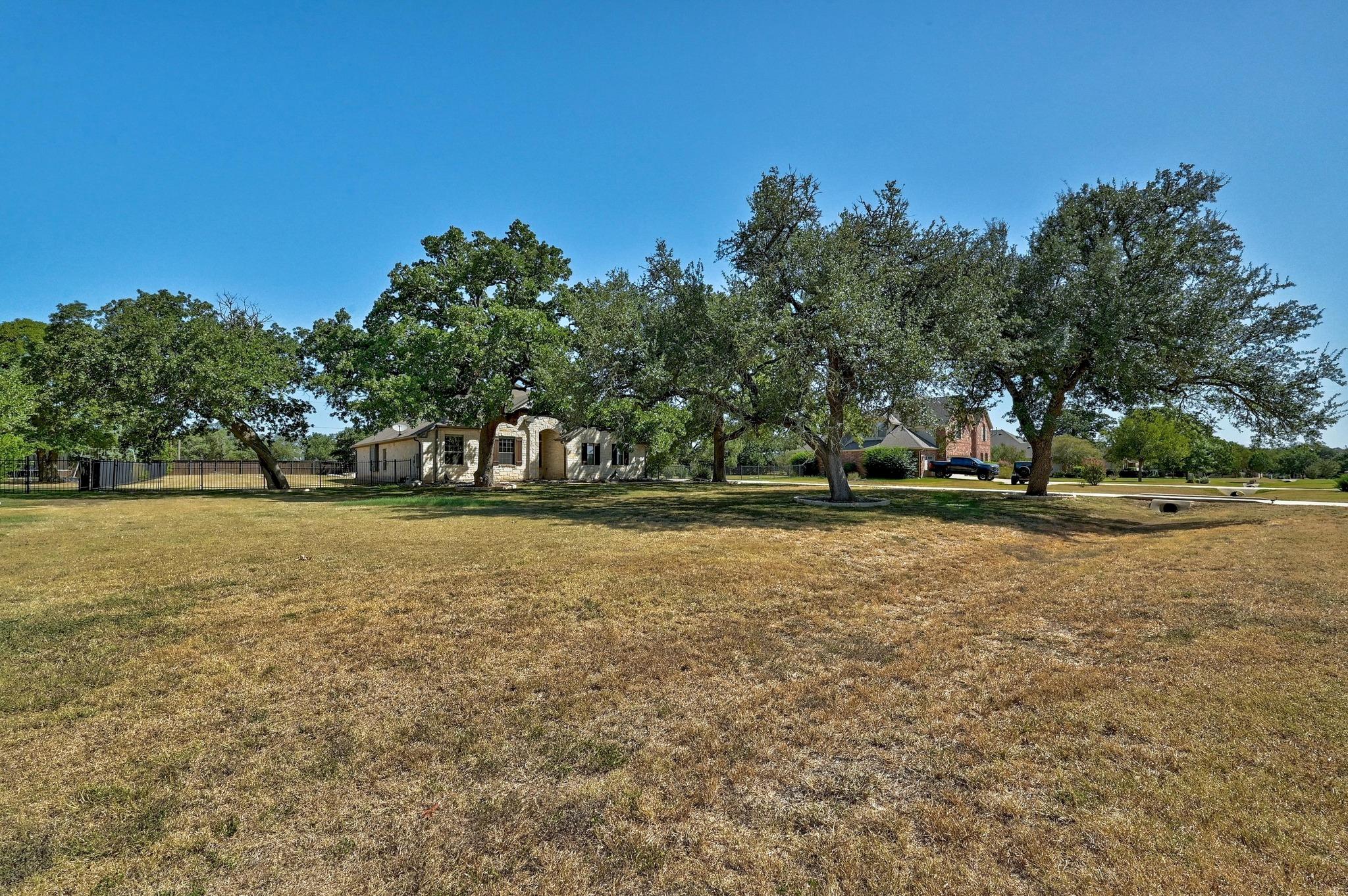 577 Shelf Rock RD