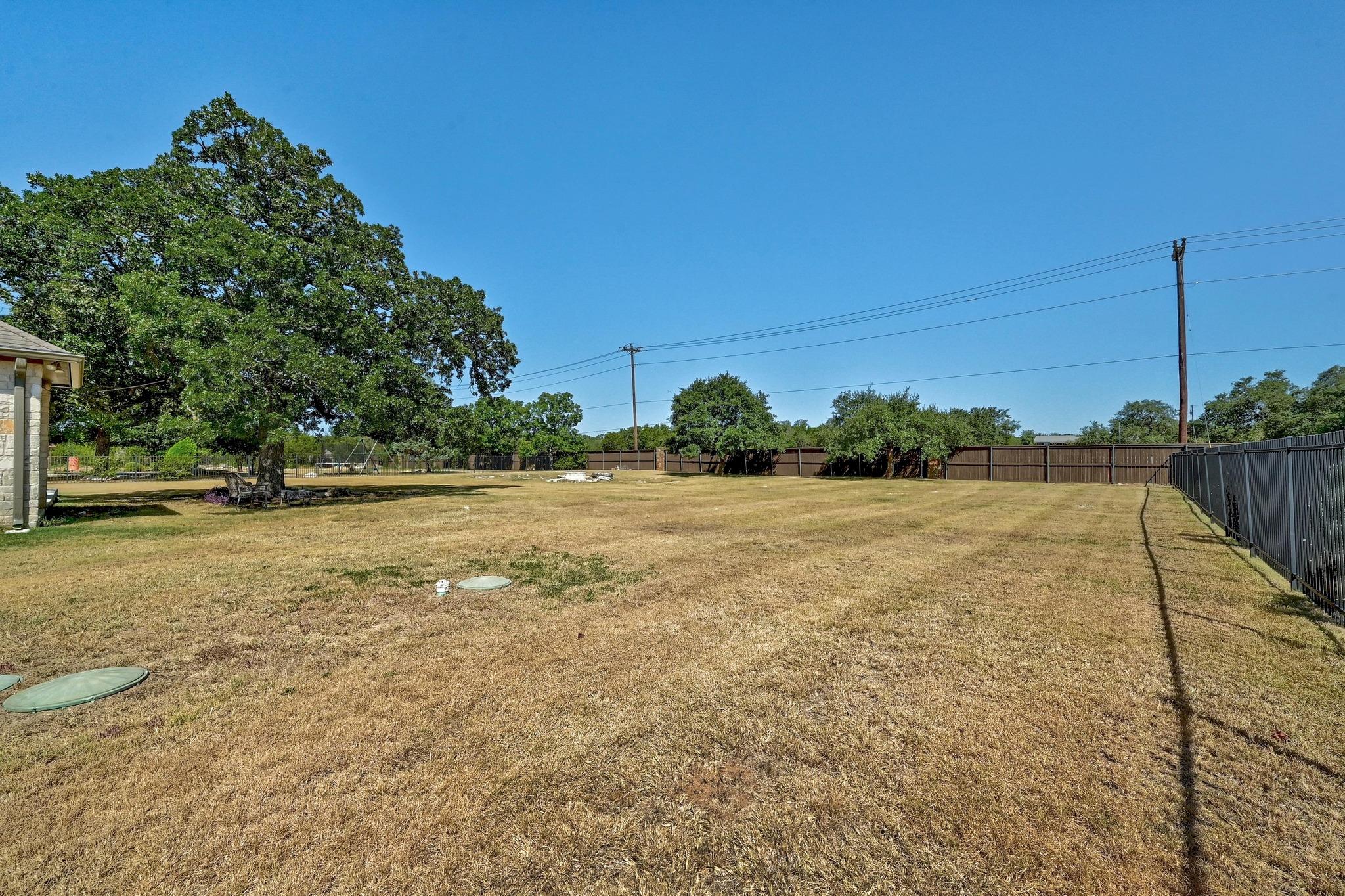 577 Shelf Rock RD