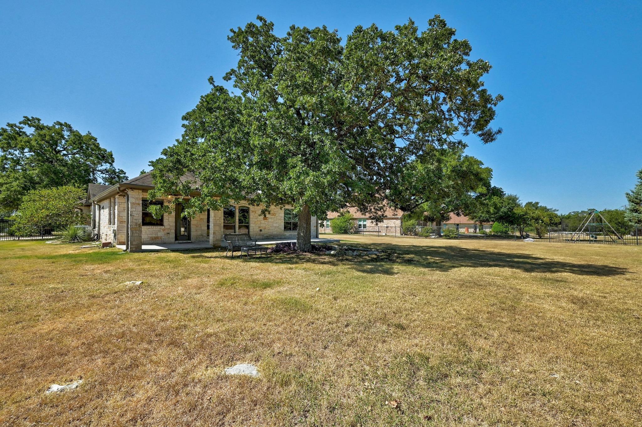 577 Shelf Rock RD