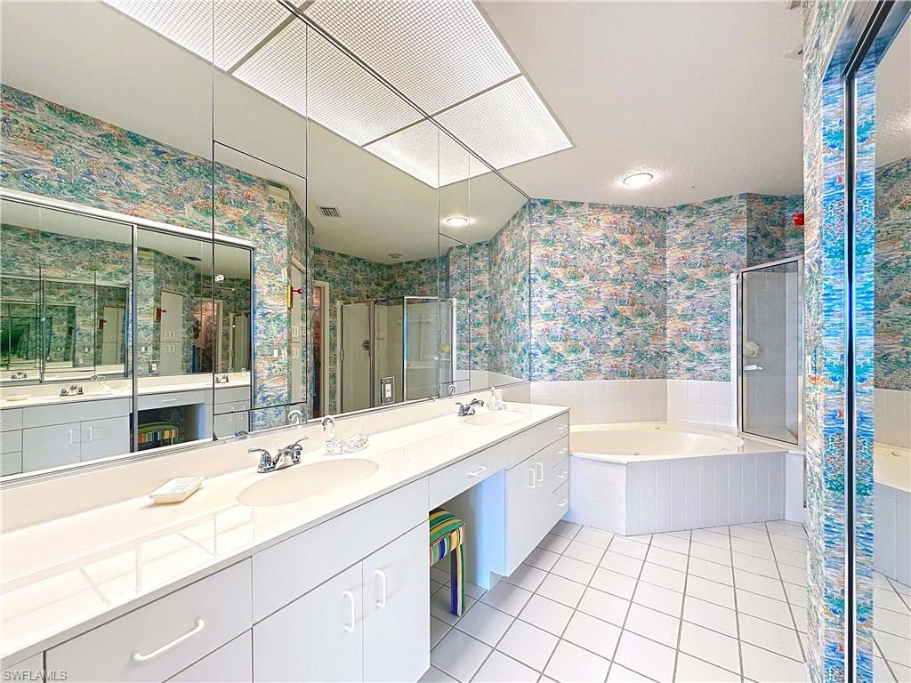 269 Barefoot Beach BLVD Unit: PH3