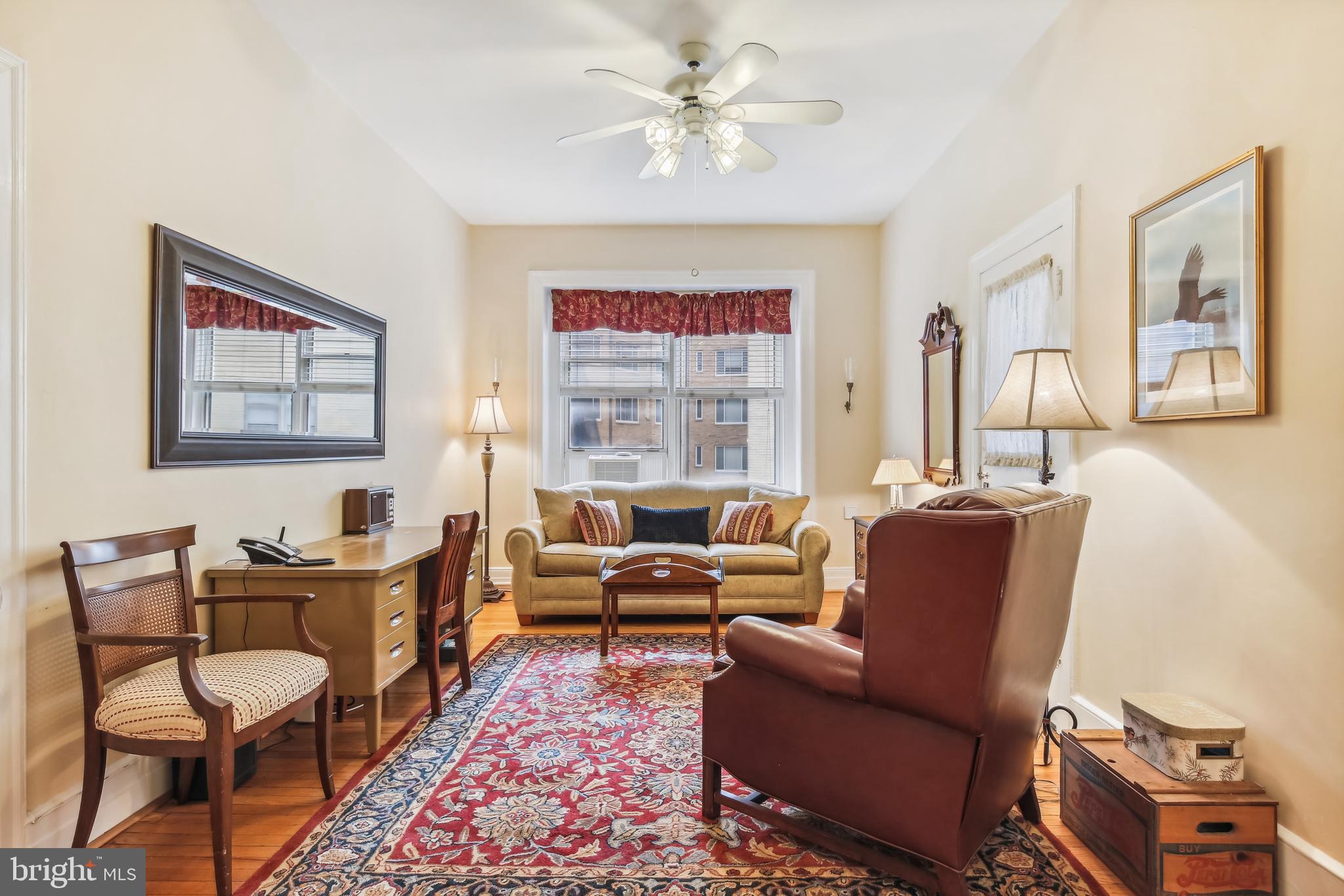 1734 P St NW #28