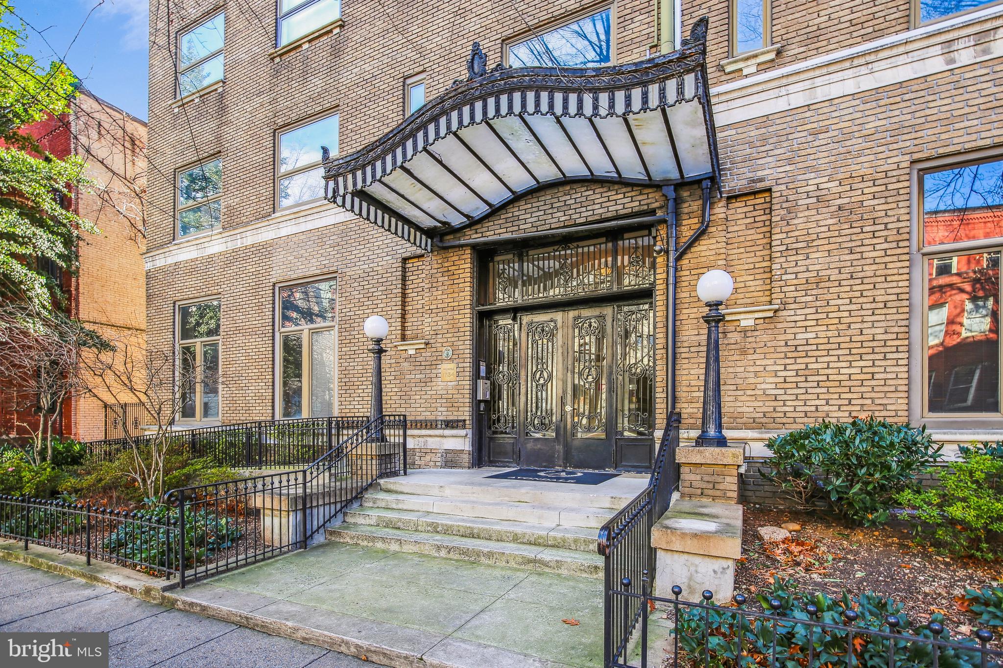 1734 P St NW #28