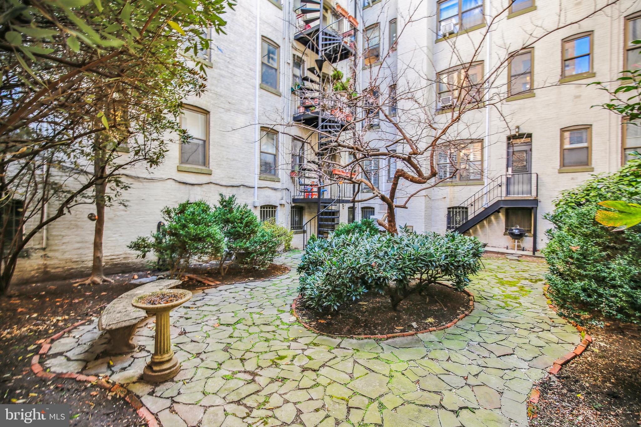 1734 P St NW #28