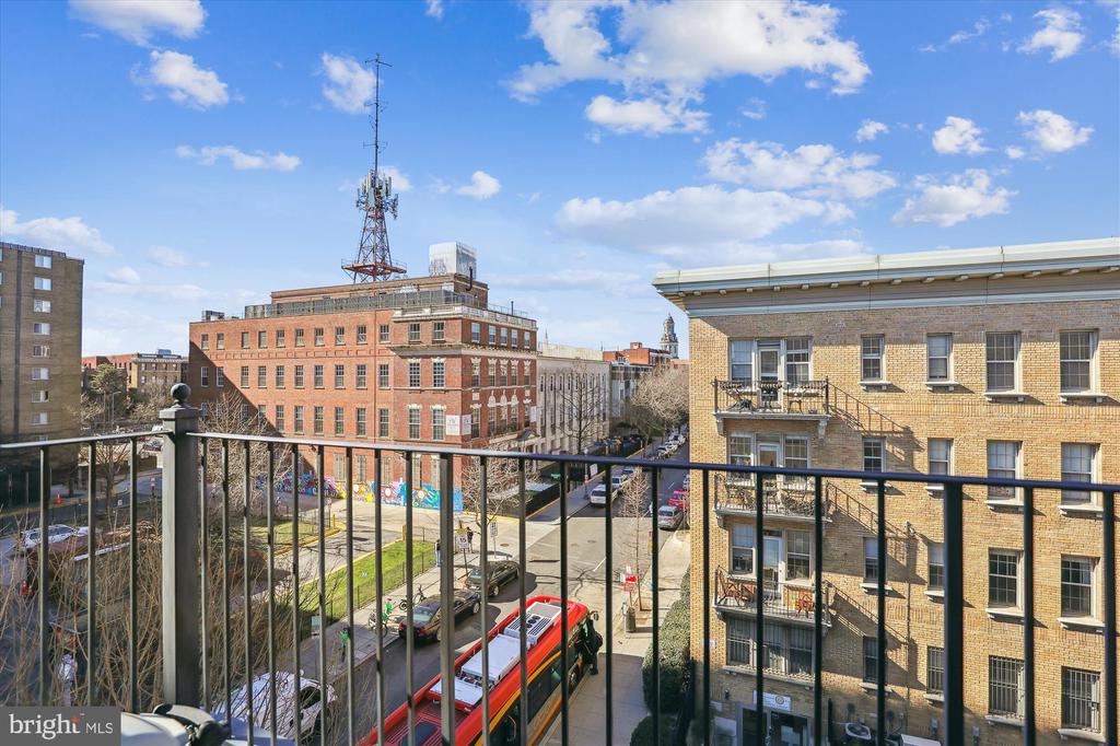 1401 Columbia Rd NW #417