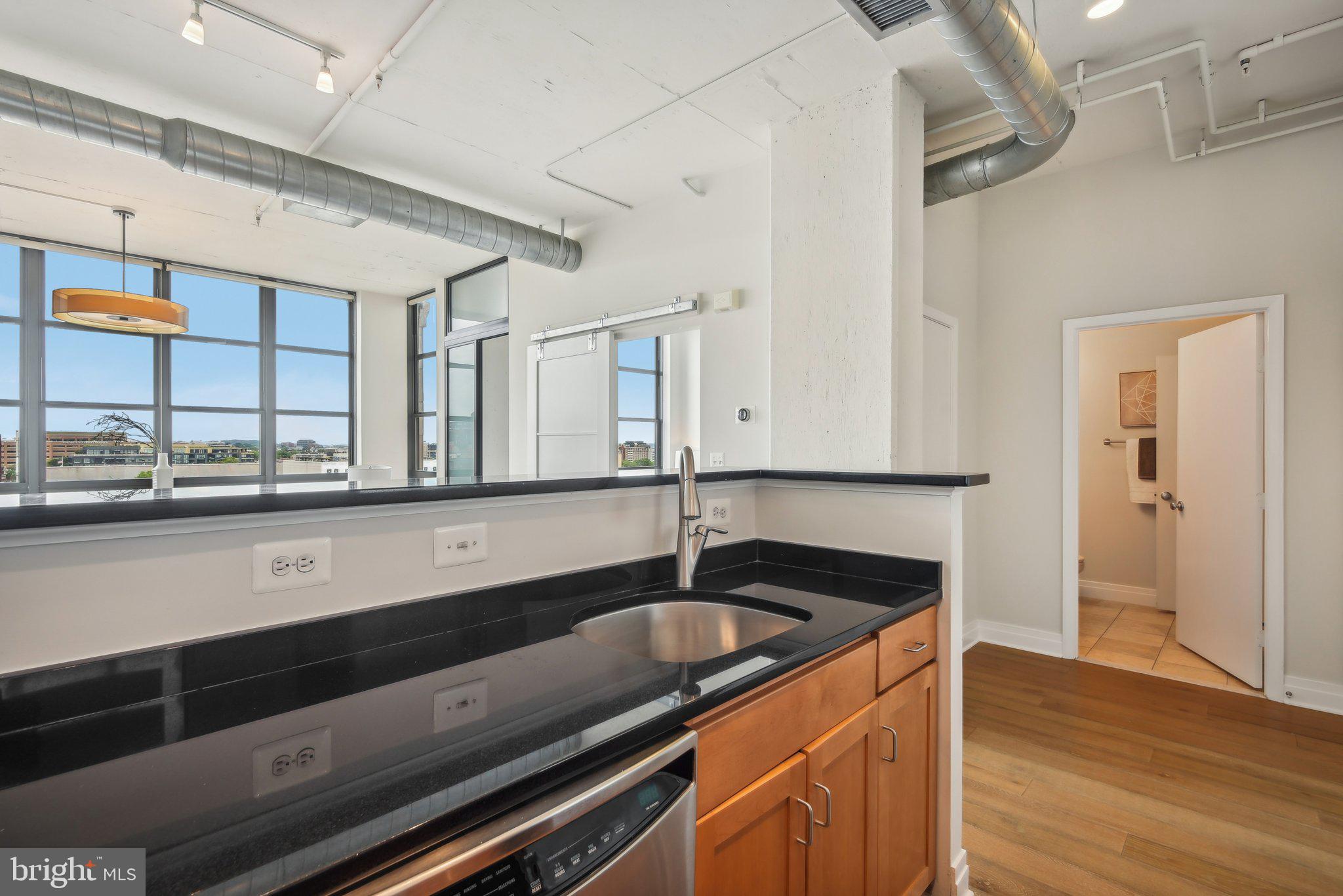 2020 12th St NW #708