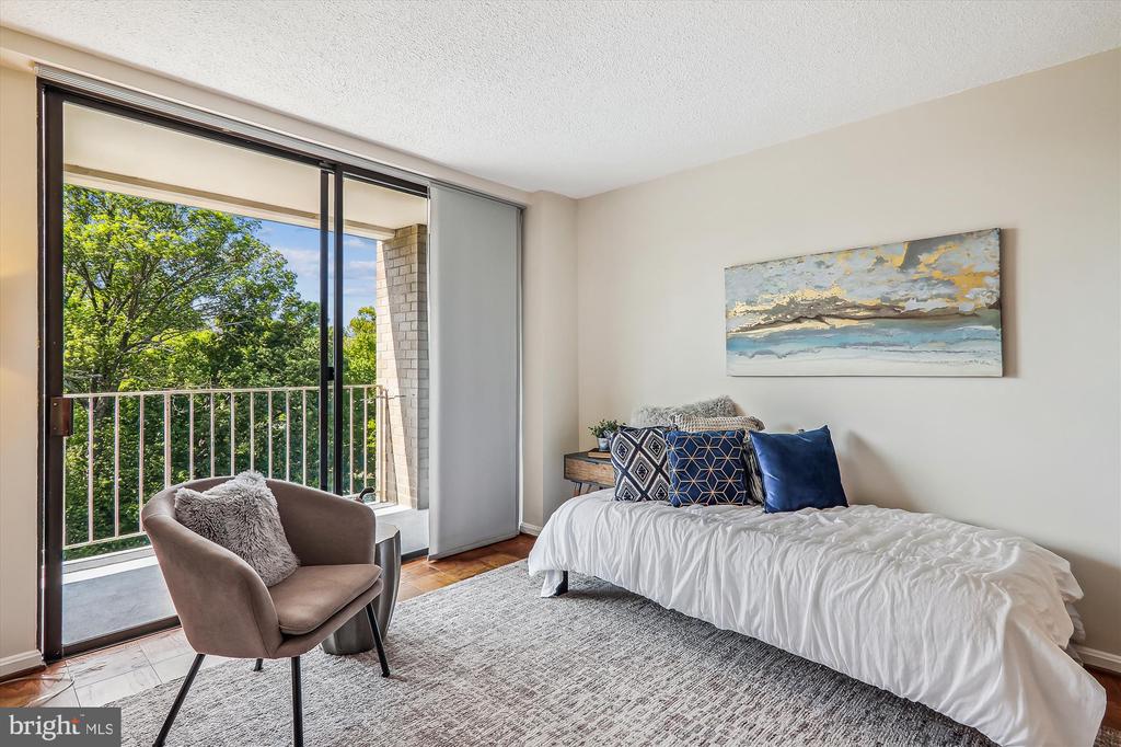 2100 Washington Ave #8-D