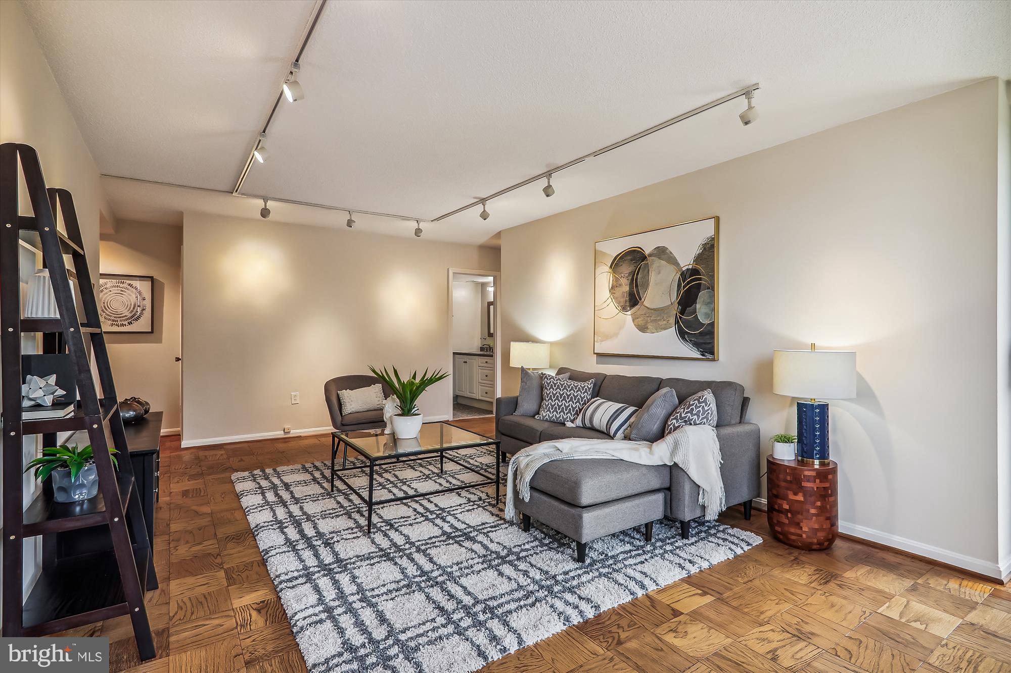 2100 Washington Ave #8-D